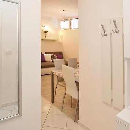 Karla Apartment Сплит Екстериор снимка